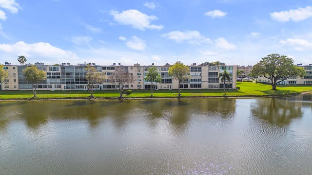3013 Wolverton A, Boca Raton, FL 33434
