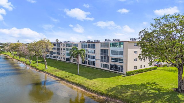 3013 Wolverton A, Boca Raton, FL 33434