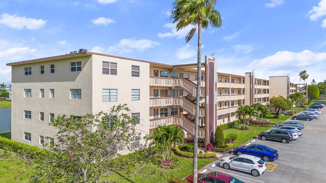 3013 Wolverton A, Boca Raton, FL 33434