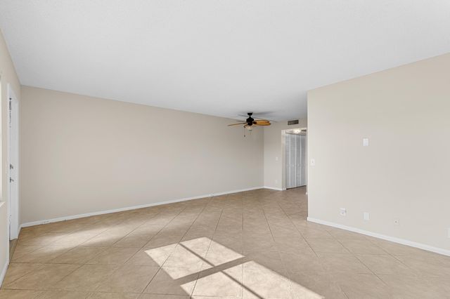 3013 Wolverton A, Boca Raton, FL 33434