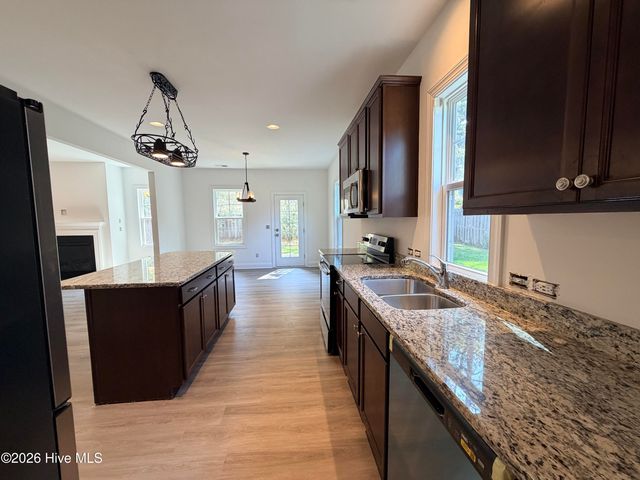 4185 Murdocksville Road, West End, NC 27376