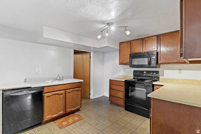 1874 N 300 W, Sunset, UT 84015