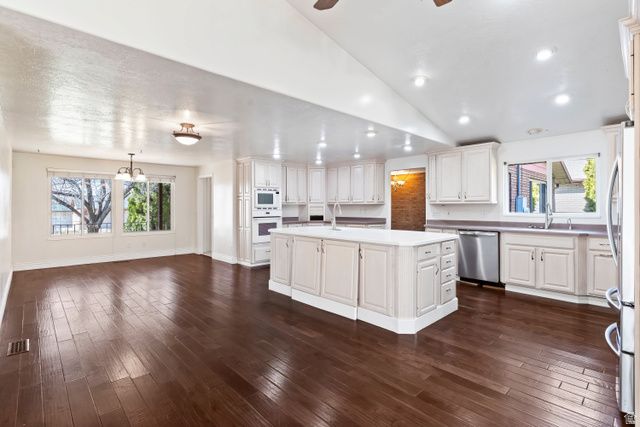 1874 N 300 W, Sunset, UT 84015