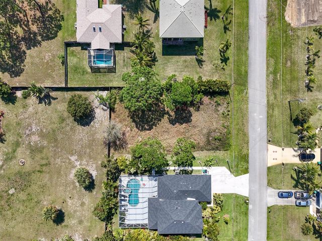 5849 NW Mesa Circle, Port St. Lucie, FL 34986