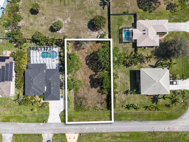 5849 NW Mesa Circle, Port St. Lucie, FL 34986
