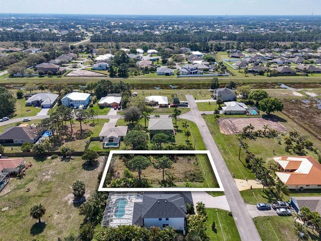 5849 NW Mesa Circle, Port St. Lucie, FL 34986