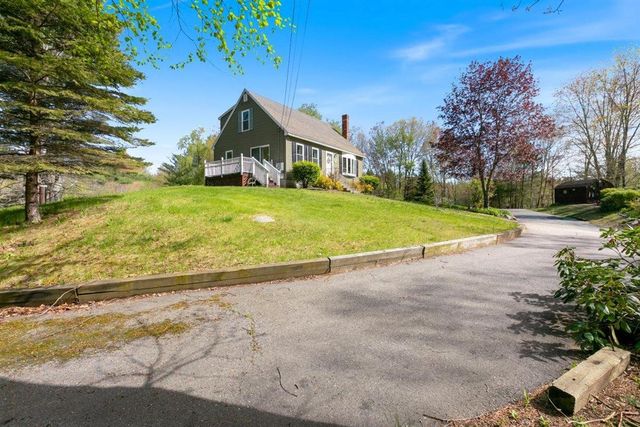 39 Prescott Road, Raymond, NH 03077