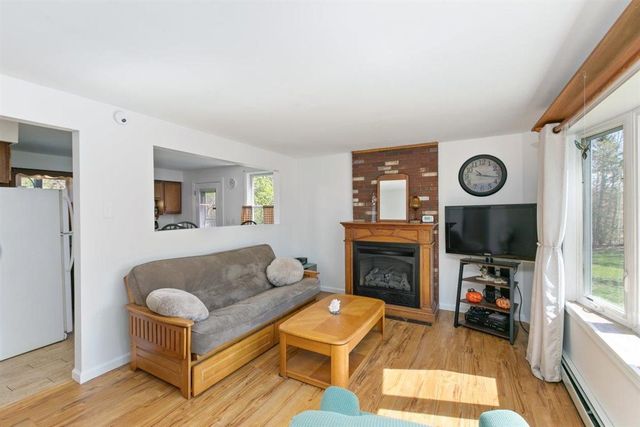 39 Prescott Road, Raymond, NH 03077