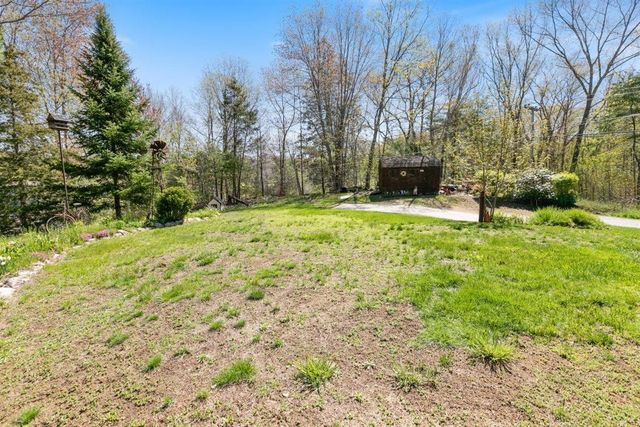 39 Prescott Road, Raymond, NH 03077