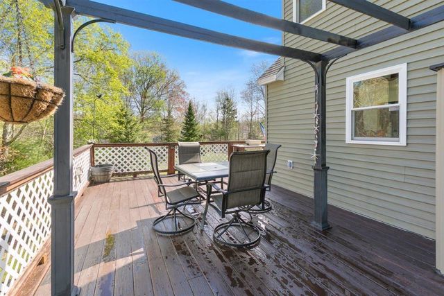 39 Prescott Road, Raymond, NH 03077