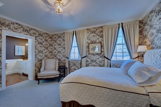 58 Ocean Boulevard, North Hampton, NH 03862