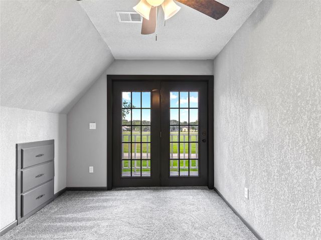 305 Johnson Avenue, Palacios, TX 77465