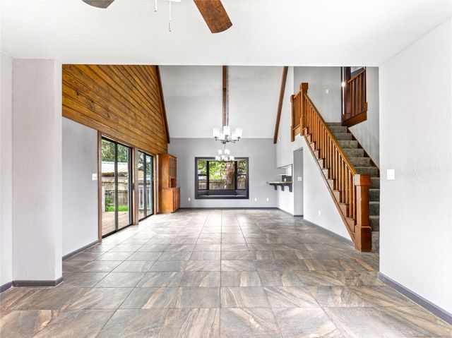 305 Johnson Avenue, Palacios, TX 77465