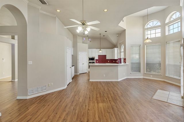 200 Hawthorne Drive, Murphy, TX 75094