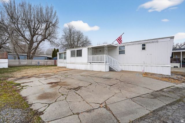 24 GROVER ST, Layton, UT 84041