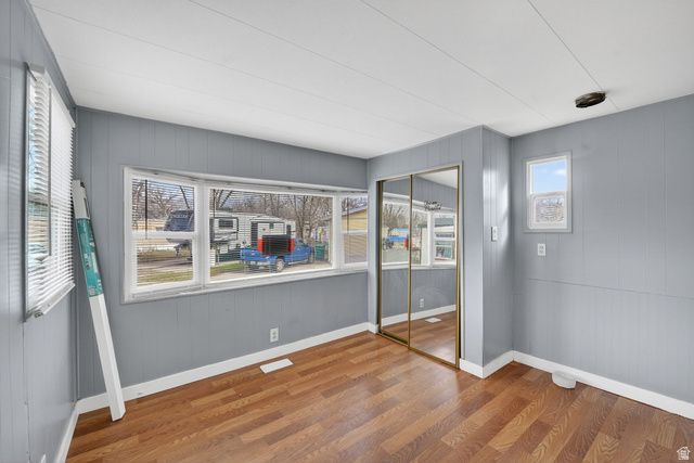 24 GROVER ST, Layton, UT 84041