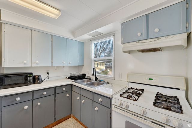 24 GROVER ST, Layton, UT 84041