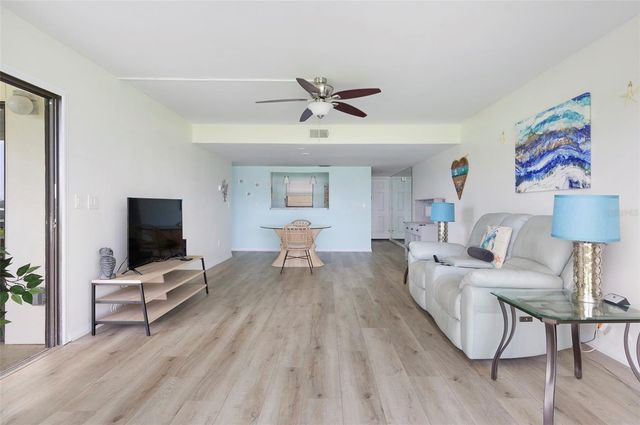 7903 SAILBOAT KEY BOULEVARD S 102, South Pasadena, FL 33707