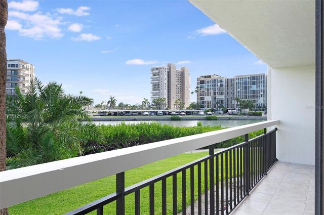 7903 SAILBOAT KEY BOULEVARD S 102, South Pasadena, FL 33707