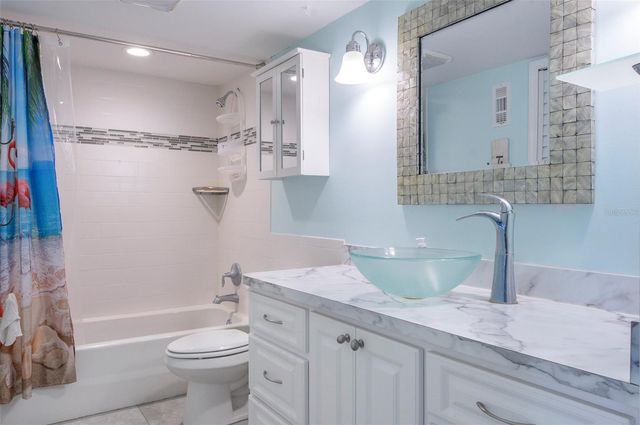 7903 SAILBOAT KEY BOULEVARD S 102, South Pasadena, FL 33707