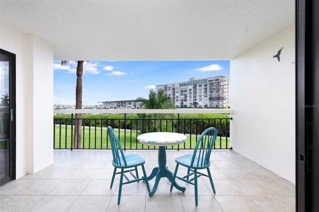 7903 SAILBOAT KEY BOULEVARD S 102, South Pasadena, FL 33707