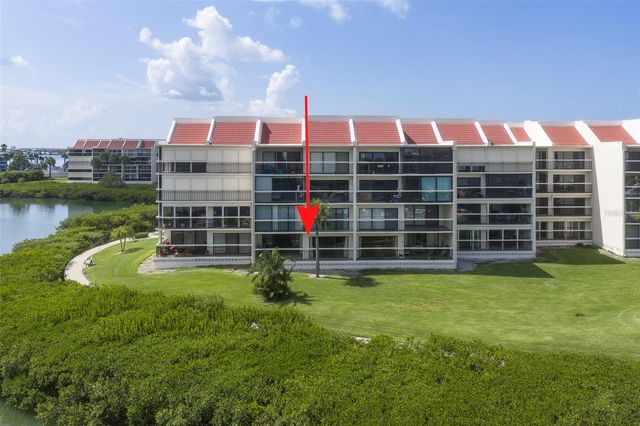 7903 SAILBOAT KEY BOULEVARD S 102, South Pasadena, FL 33707