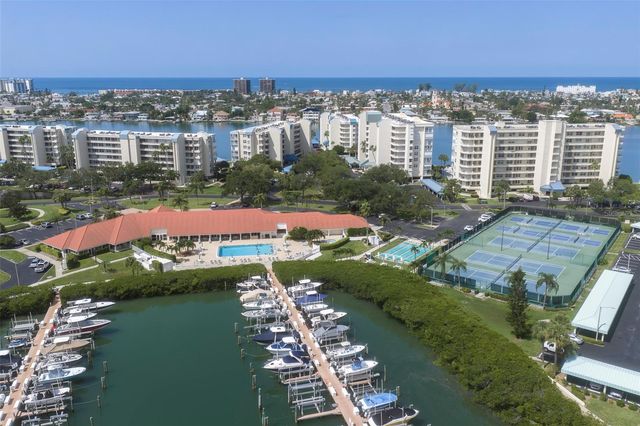 7903 SAILBOAT KEY BOULEVARD S 102, South Pasadena, FL 33707