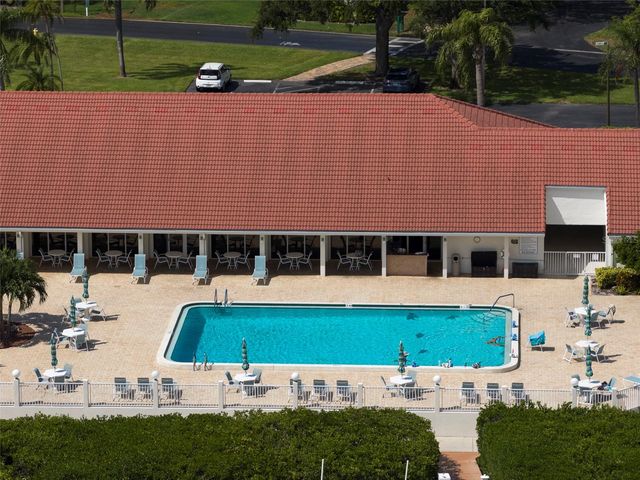 7903 SAILBOAT KEY BOULEVARD S 102, South Pasadena, FL 33707