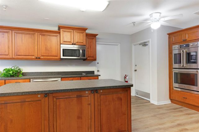 7903 SAILBOAT KEY BOULEVARD S 102, South Pasadena, FL 33707