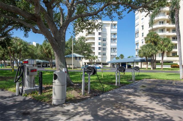 7903 SAILBOAT KEY BOULEVARD S 102, South Pasadena, FL 33707