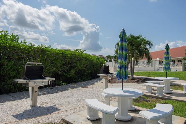 7903 SAILBOAT KEY BOULEVARD S 102, South Pasadena, FL 33707