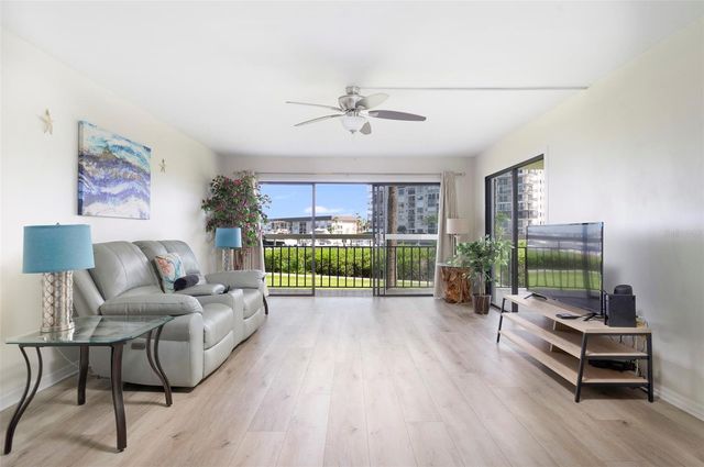 7903 SAILBOAT KEY BOULEVARD S 102, South Pasadena, FL 33707