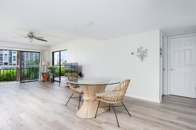 7903 SAILBOAT KEY BOULEVARD S 102, South Pasadena, FL 33707