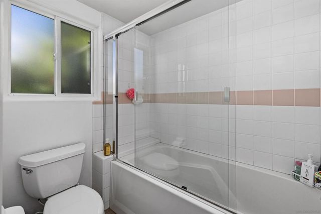 9350 Golondrina Dr, La Mesa, CA 91941