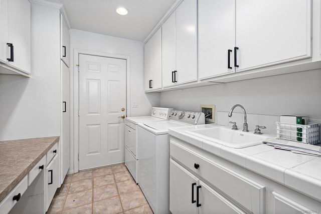 9350 Golondrina Dr, La Mesa, CA 91941