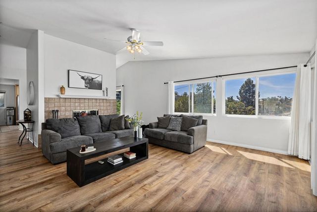 9350 Golondrina Dr, La Mesa, CA 91941