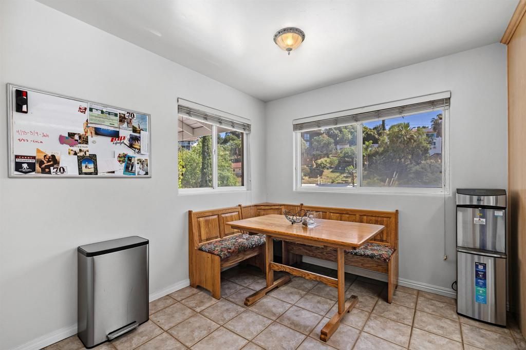 Image 15 of property listing at 9350 Golondrina Dr, La Mesa, CA 91941