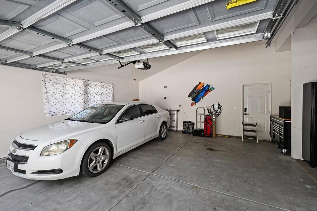 Image 29 of property listing at 9350 Golondrina Dr, La Mesa, CA 91941