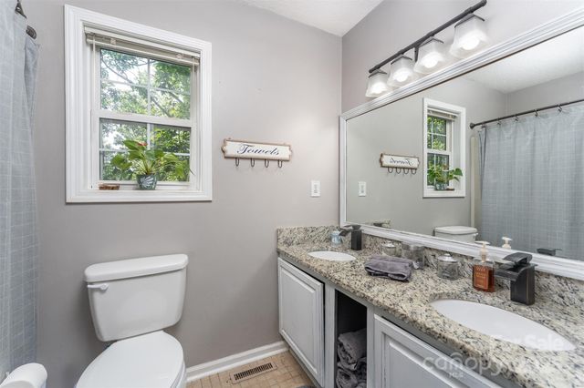 26 Foxberry Drive, Arden, NC 28704