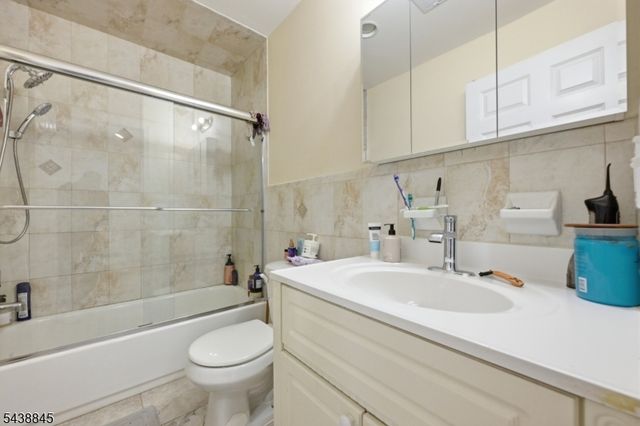 433 Linden Ave, Elizabeth City, NJ 07202