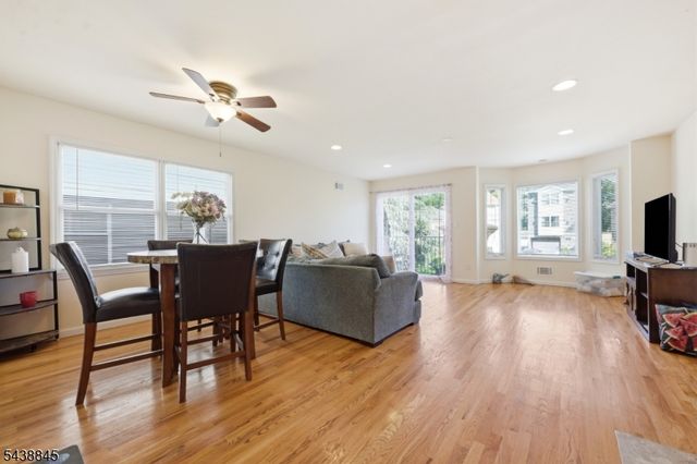 433 Linden Ave, Elizabeth City, NJ 07202