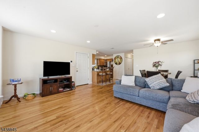 433 Linden Ave, Elizabeth City, NJ 07202