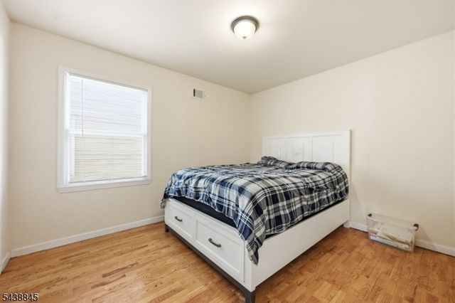 433 Linden Ave, Elizabeth City, NJ 07202