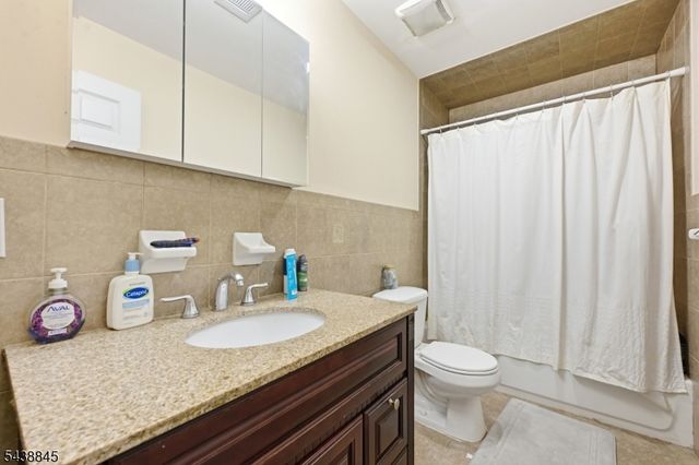 433 Linden Ave, Elizabeth City, NJ 07202