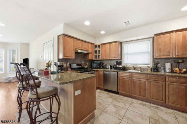 433 Linden Ave, Elizabeth City, NJ 07202
