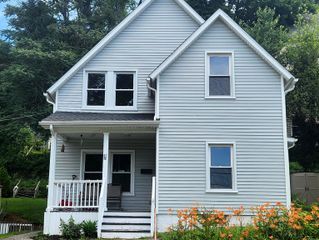 40 Oak Street, Norwich, CT 06360