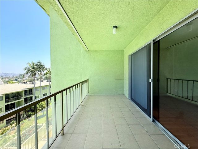 1301 S Atlantic Boulevard B424, Monterey Park, CA 91754
