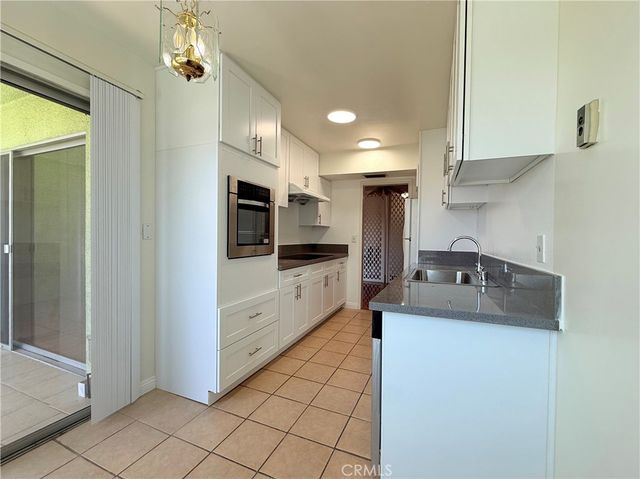 1301 S Atlantic Boulevard B424, Monterey Park, CA 91754