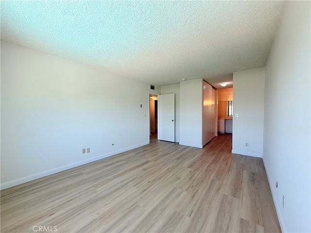 1301 S Atlantic Boulevard B424, Monterey Park, CA 91754