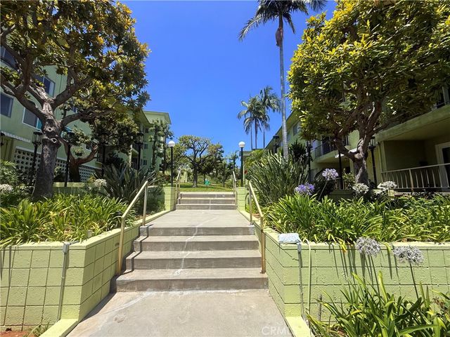 1301 S Atlantic Boulevard B424, Monterey Park, CA 91754